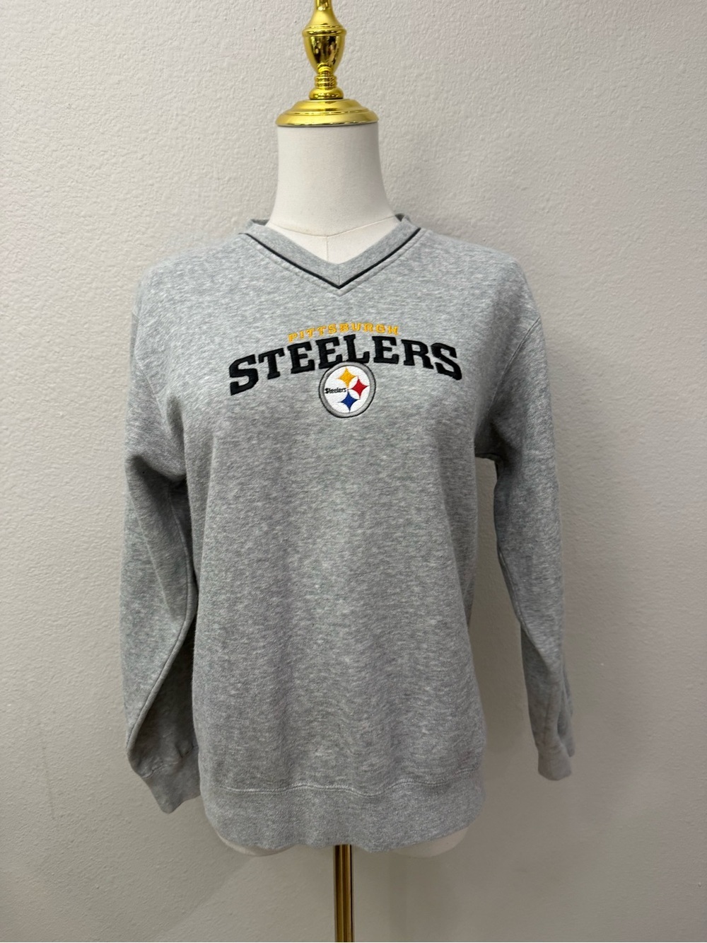 Pittsburgh Steelers Gray V-Neck Sweatshirt Boys 14/16